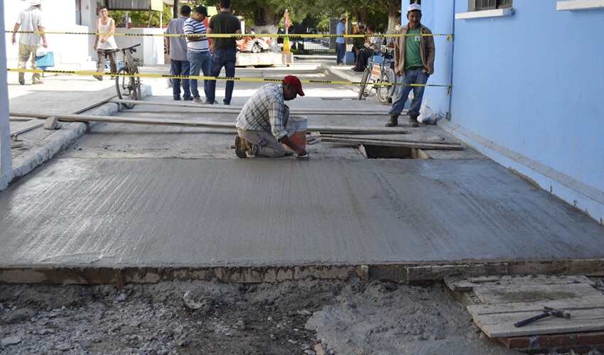 Wenche rehabilita acceso al auditorio