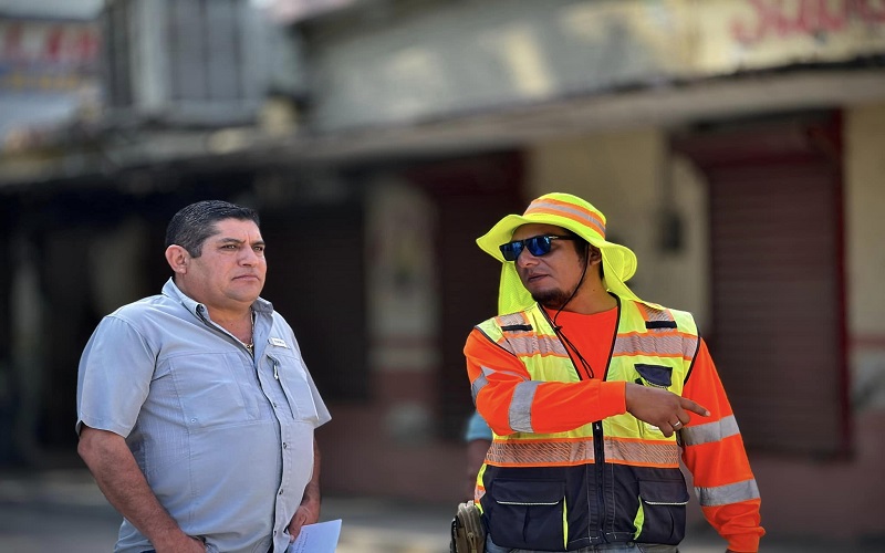 Inicio de los trabajos de la rehabilitación y conservación de la carretera al Chorrito.